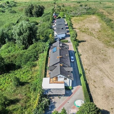 Osrodek Wypoczynkowy Swallow Lägenhet Grzybowo  Exteriör bild